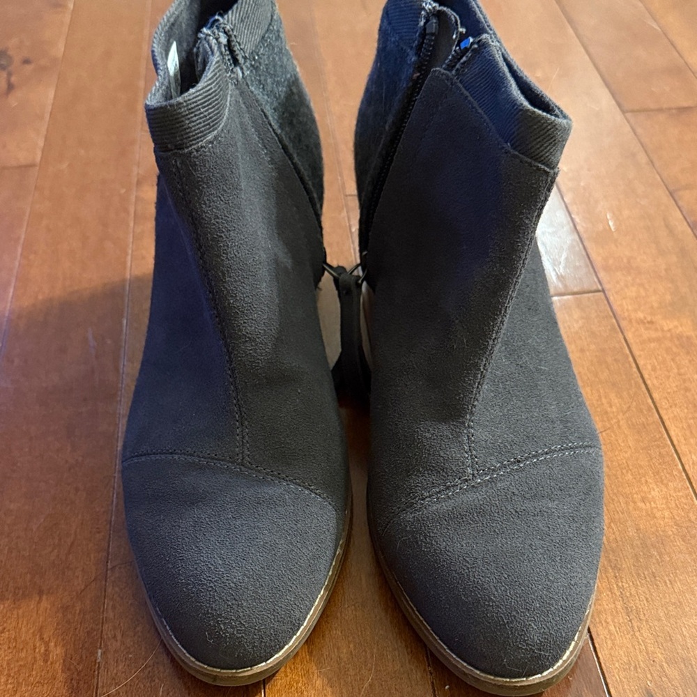 Toms Women's Black Ankle Booties